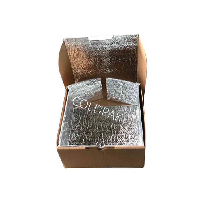 Insulated box handle